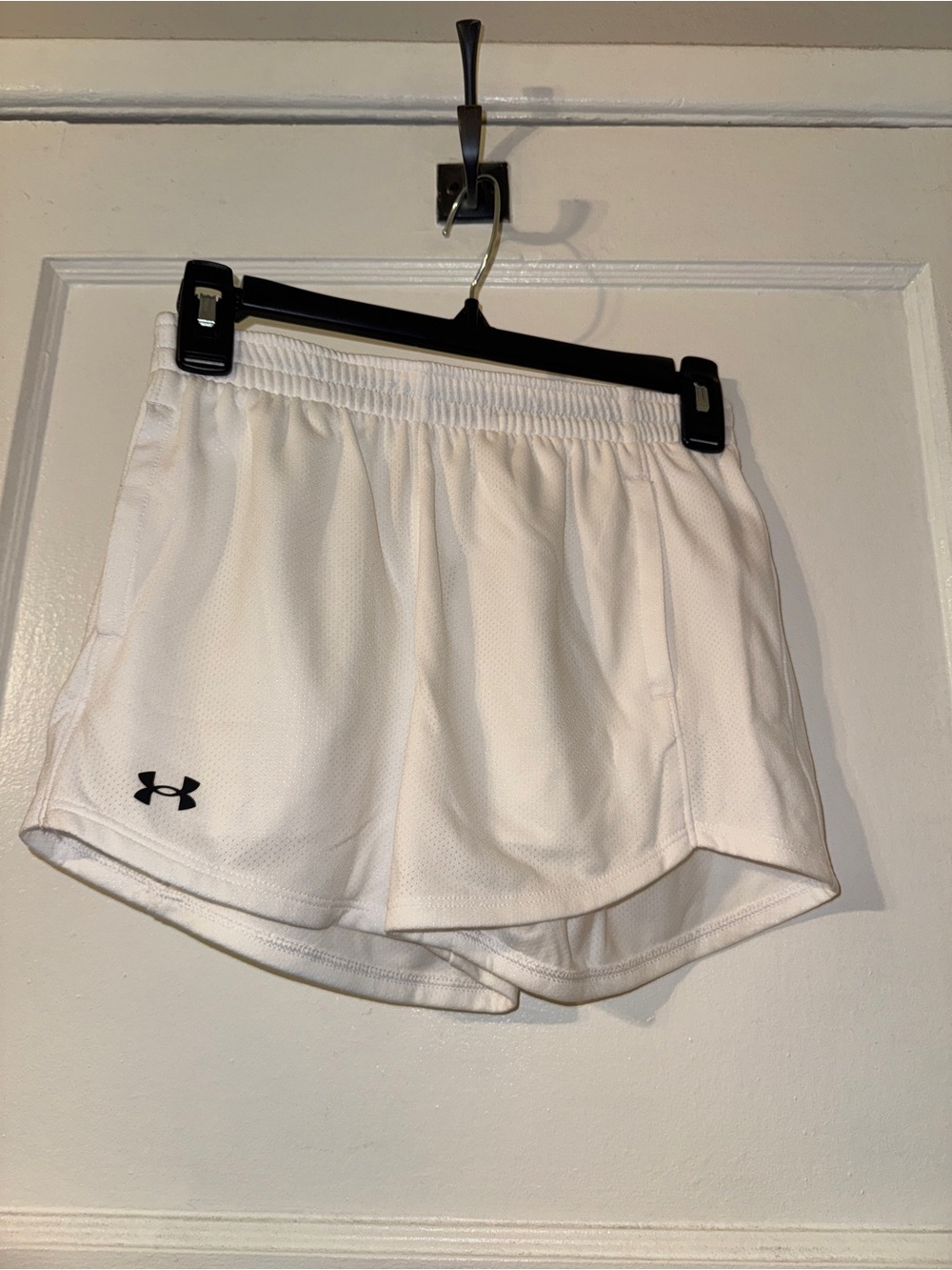 Under Armour White Athletic Shorts Youth Size medium